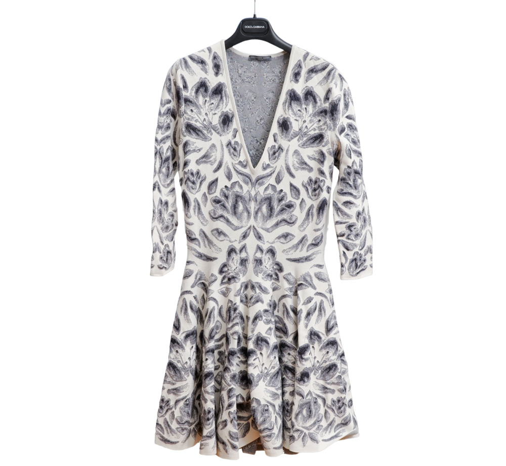 Alexander McQueen Grey Wool Silk Jacquard Fit & Flare V-Neck Dress (Size S)